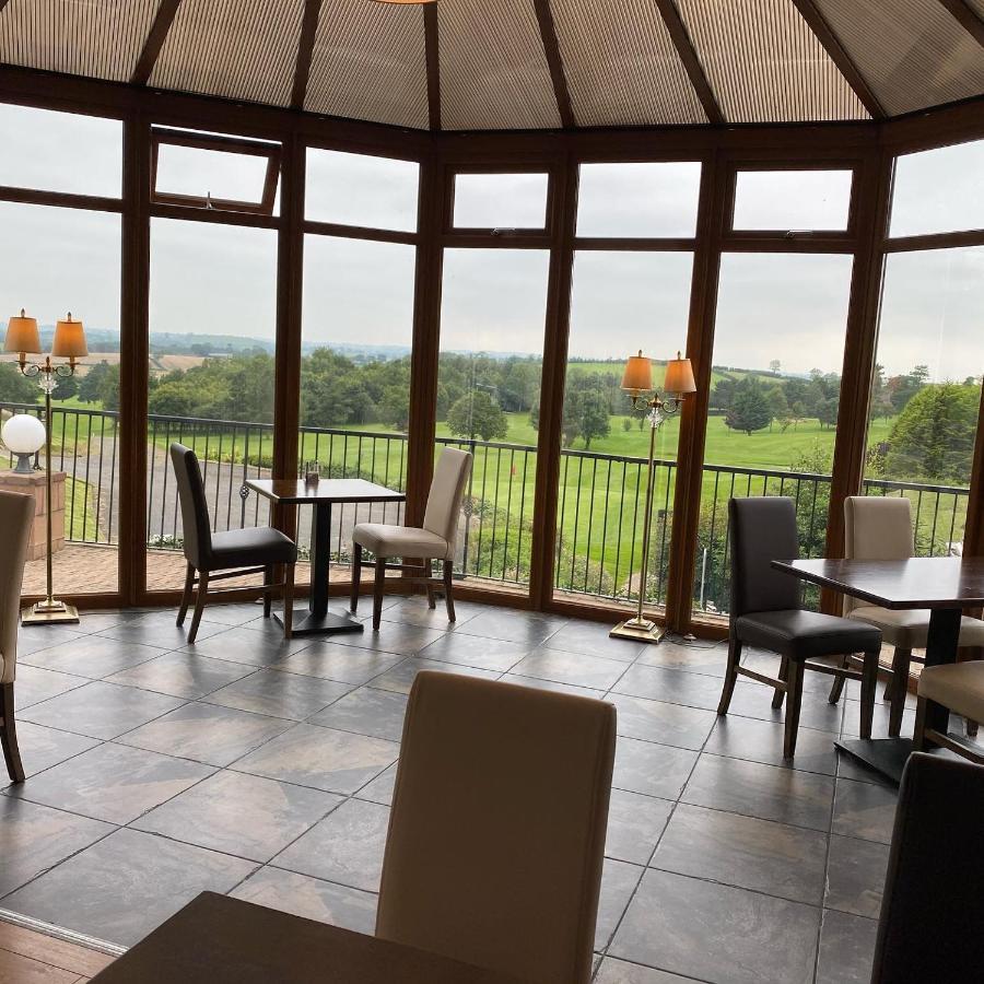 Temple Golf Club 호텔 리즈번 외부 사진
